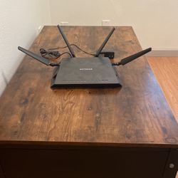 Netgear (Nighthawk) Internet Router