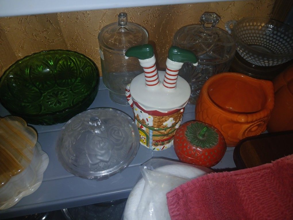 Glass Cookie Jars Prices Vary