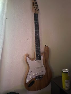 Left handed electric guitar