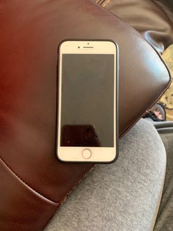 T-Mobile iPhone 7 32gb no scratches