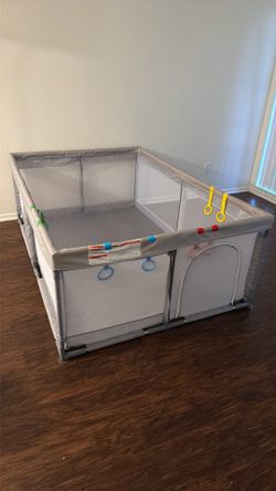 Playpen Toddler/baby