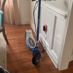Razor E300 Scooter