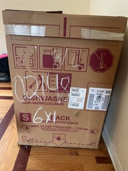 BRAND NEW DISHWASHER