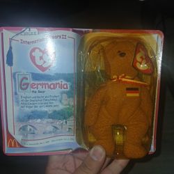 Germania" Beanie Baby, part of the International Bears II series