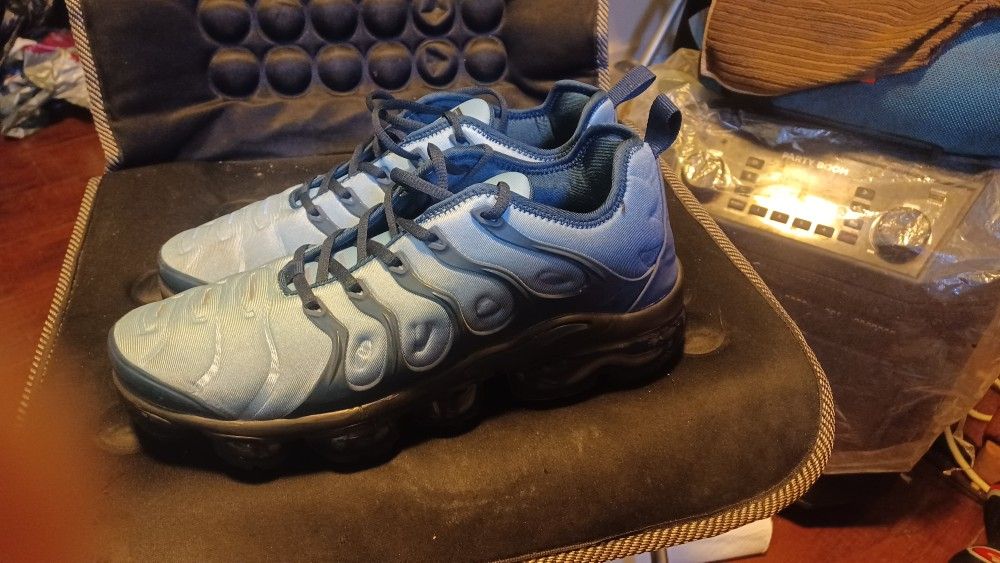 Nike Air Max Plus NEW