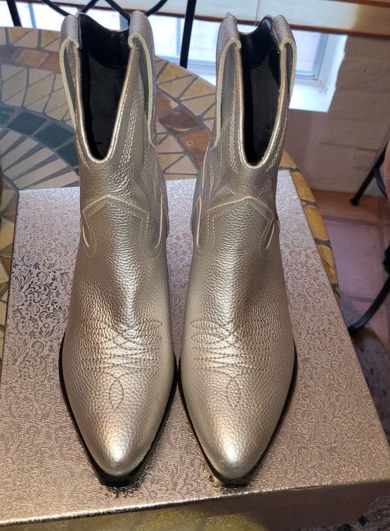 Women's Boots