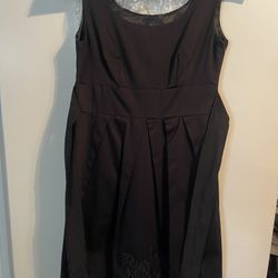 Beautiful Fully Lined Spense Size 6 Dress
