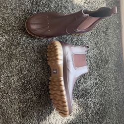 Rain boots Women Size11