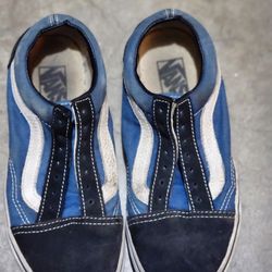 Pair Of Boys Or Unisex Vans Sz 6Y