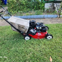 Toro COMMERCIAL WITH Honda Engine Lawnmower 