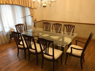 ETHAN ALLEN MEDALLION COLLECTION GLASS TABLE AND 8 CHAIRS