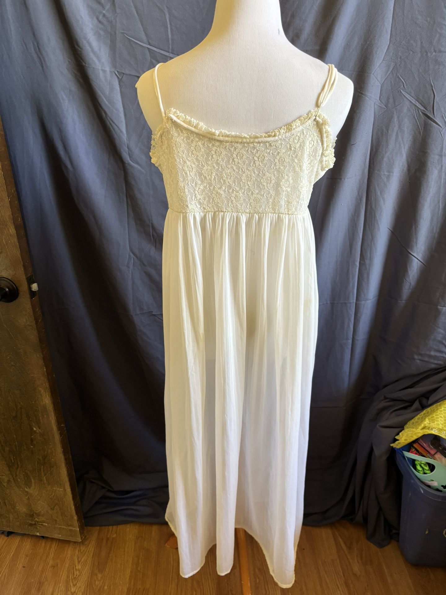 Night Gown - Halloween Costume