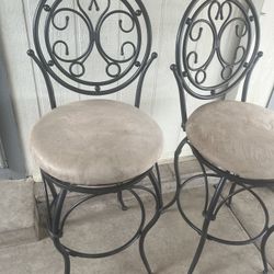 Swivel Metal Bar Stool 