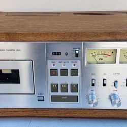 TEAC A‑650 vintage high-fidelity cassette tape deck