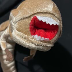 alien vs predator Chestburster Plush baby alien worm 