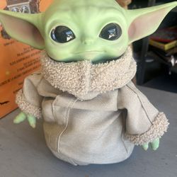 Baby Yoda 