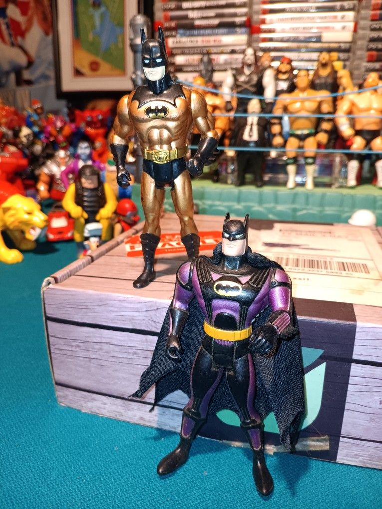 Batman The Animated Series "Purple Radar Scope" 1994 & " Gold Suit" 1990 ( DC Kenner Comics)