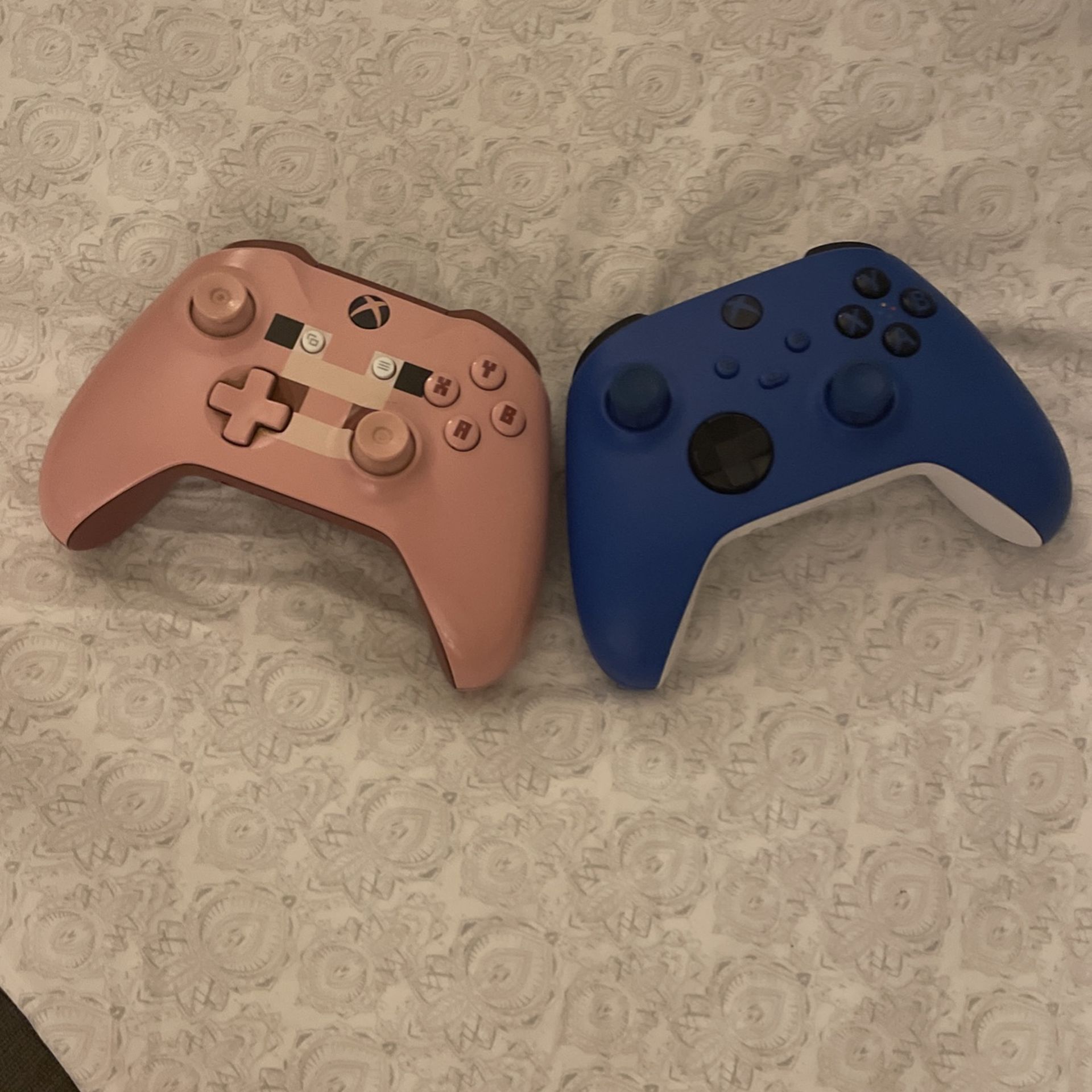 Xbox One Controllers