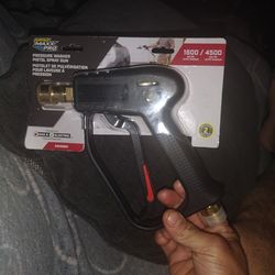 Pressure washer pistol spray gun