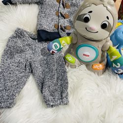 baby set size 3 months new and toys in very good condition