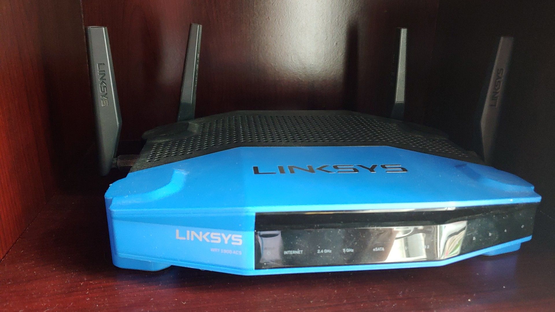 WRT1900ACS Linksys router