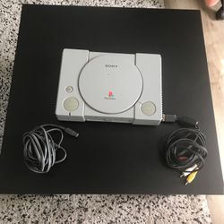 Play Station 1 With Cables
