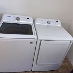 SAMSUNG WASHER AND DRYER SET. 
