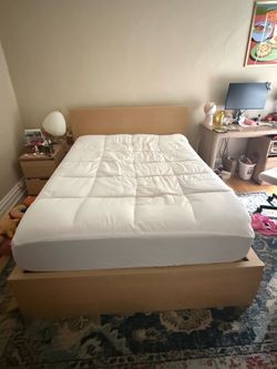 Ikea Full Malm Bed and mattress
