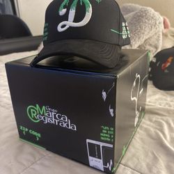 EL DOCTOR Fino X Marca Registrada Hat 