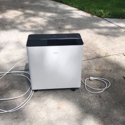 Dehumidifier 