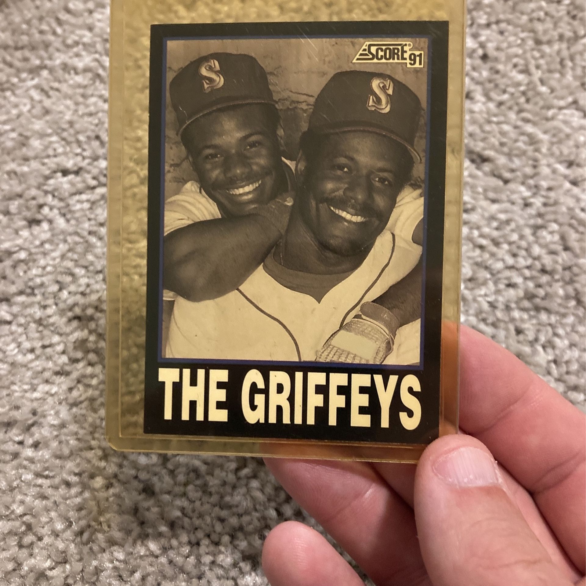 Rare - The Griffey’s 1991 Score Baseball Card