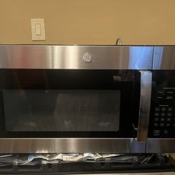 LG Microwave  Model JVM3160RFSS