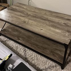 Shelf/end Tables and Coffee tables In Farmhouse Style