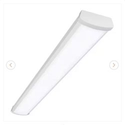 4x Metalux LED Dimmable White Wraparound Light