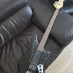 Squier Vintage Modified Bass Guitar