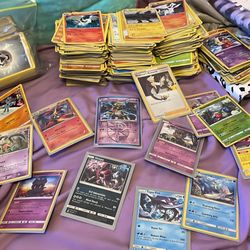 Lot Of Pokémon Cards 