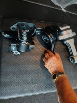 Engine mount