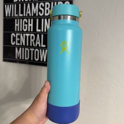 Hydro Flask 40oz Hawaiian Edition 