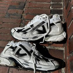 Balenciaga Track Runners $280 Or Best Offer ‼️