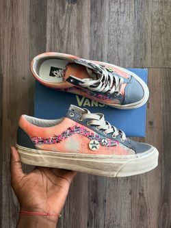 Vans Souvenir Sz 10.5