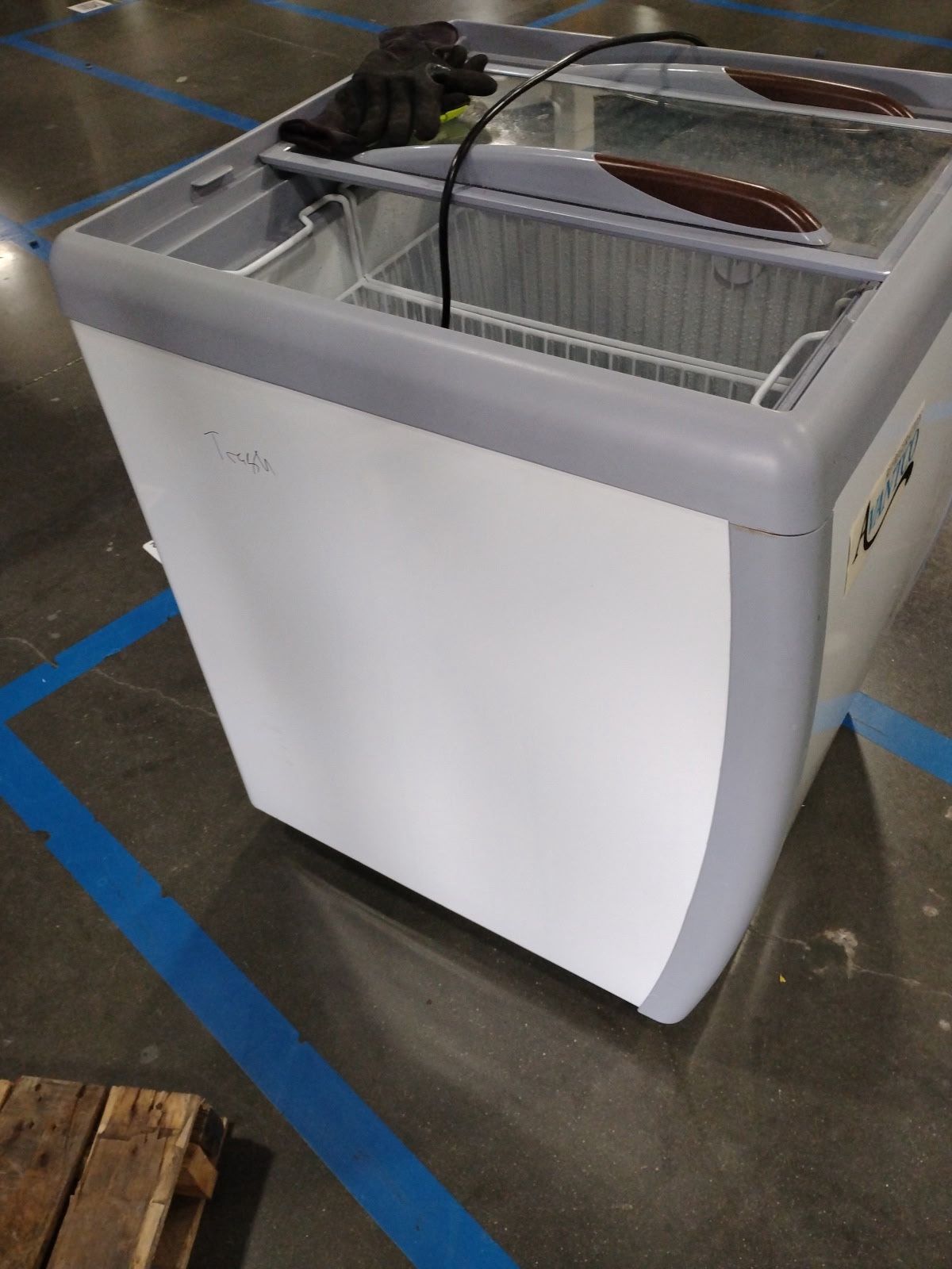 Avantco Deep freezer