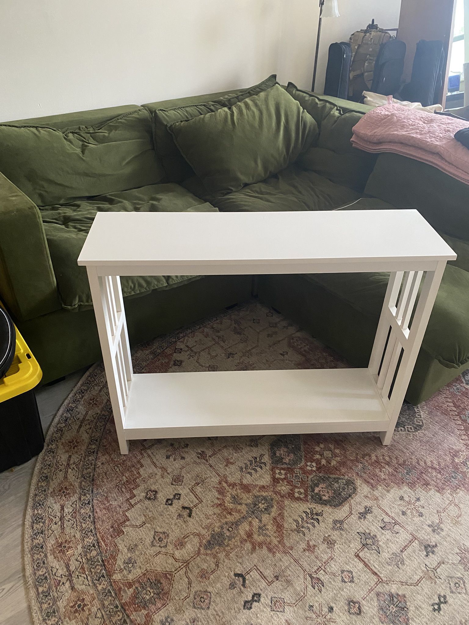 Console/Entry Table