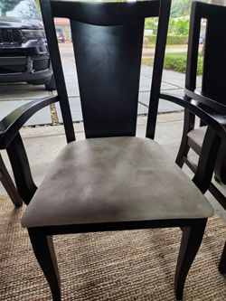 6 Dining Room Chairs for $90.00