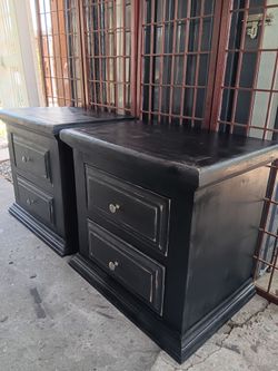 Mesas de Noche Wooden nightstands