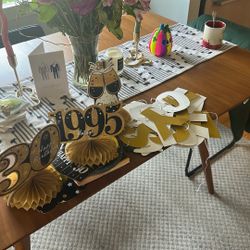 Free 30th Birthday Decorations