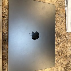 2025 MacBook Pro M4 24gb RAM 512gb Storage