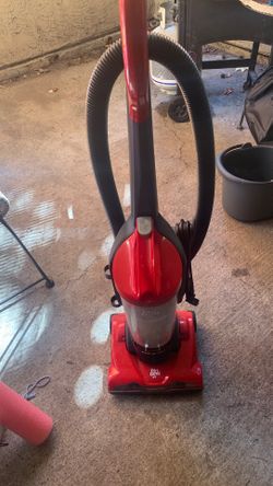 Dirt devil vacuum 20$