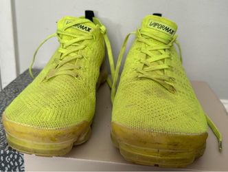 Nike VaporMax Flyknit Sneakers