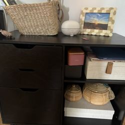  Small Shelf With Drawers 
