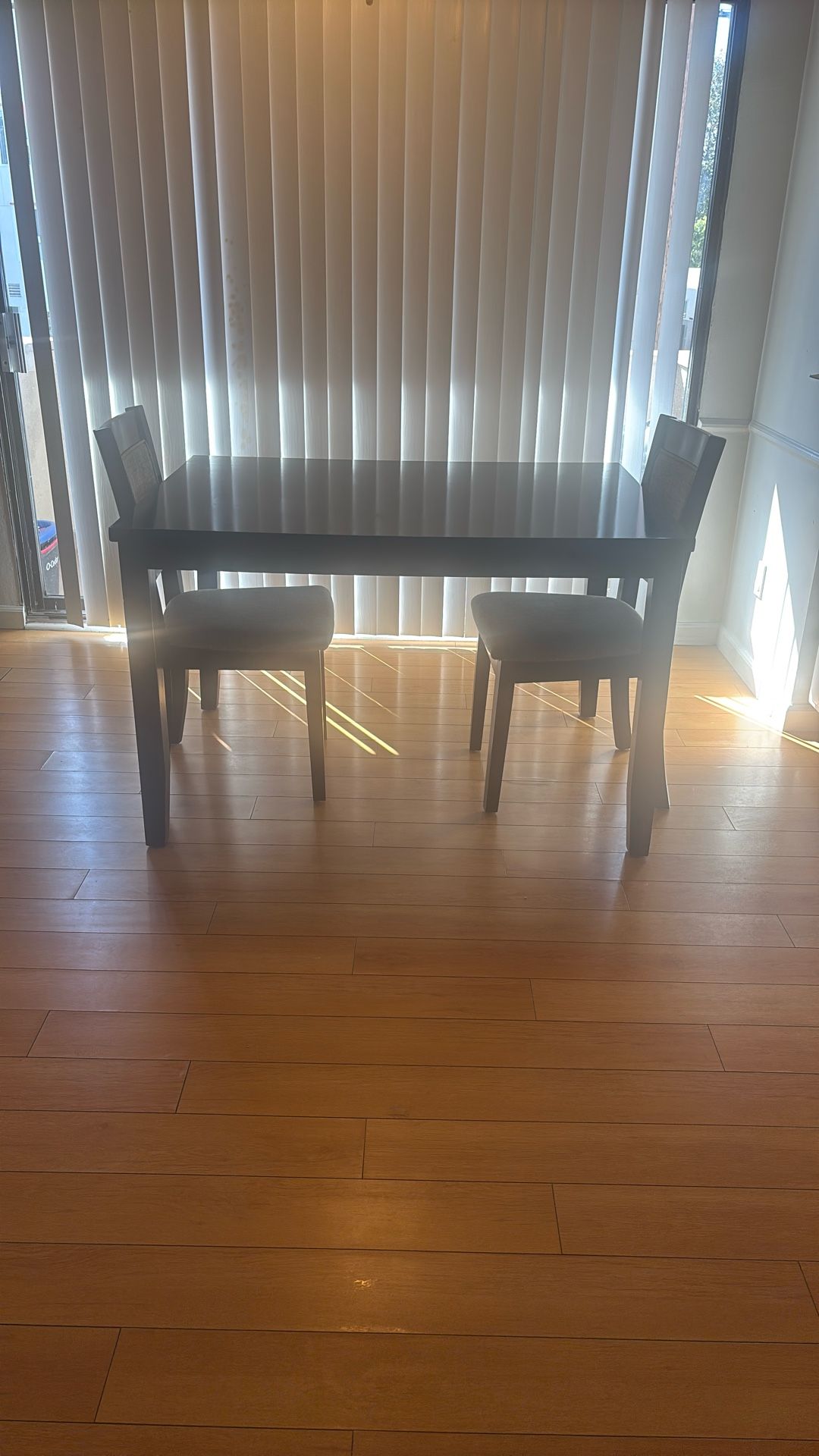 Table With 2 Chairs